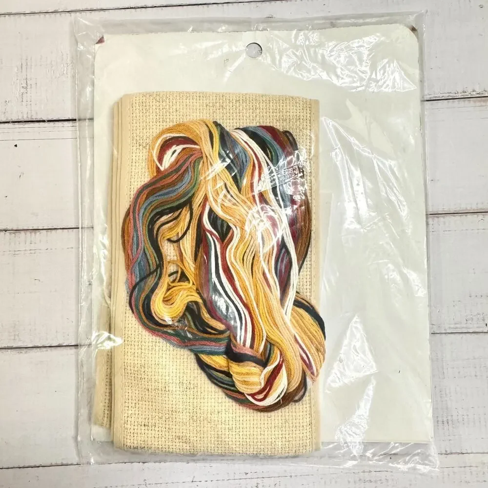 Vtg NOS Debbie Mumm Hunny Home 17” Front Door Bow Cross Stitch Kit Bears 72363